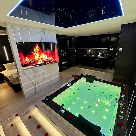 Апартаменты Masarska 6 Vip Jacuzzi *